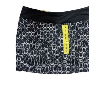 Cypress Club Skort geometric pattern Sz Small NWT SKU657‎